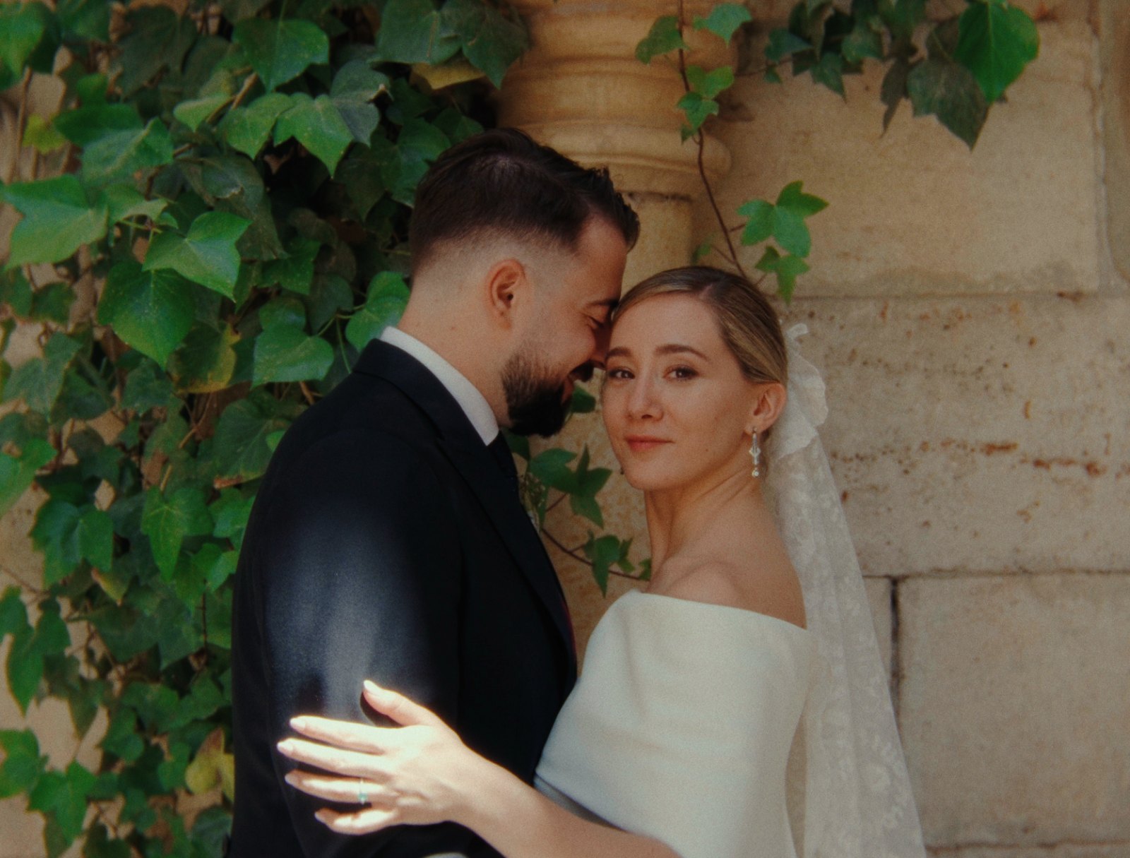 Isabel y Jorge, fotograma de su vídeo de boda en el Monasterio de Lupiana, Guadalajara